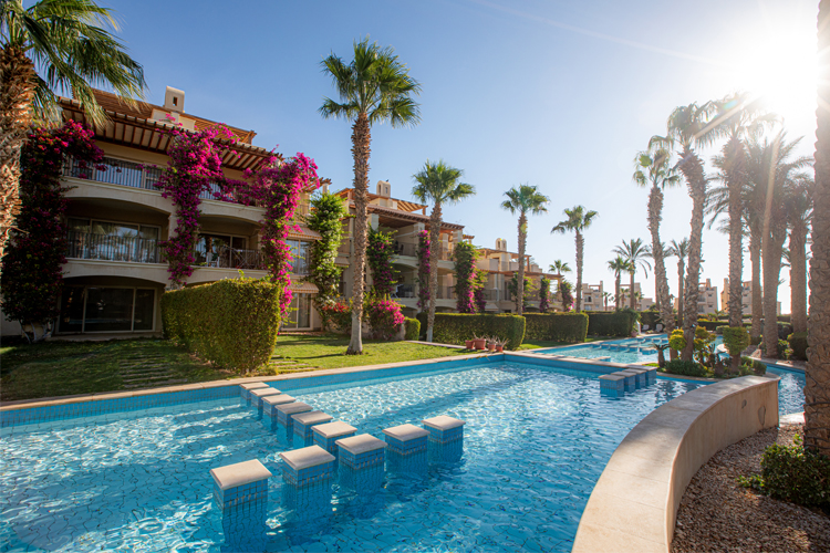 Apartment with Pool & garden in Veranda - 0